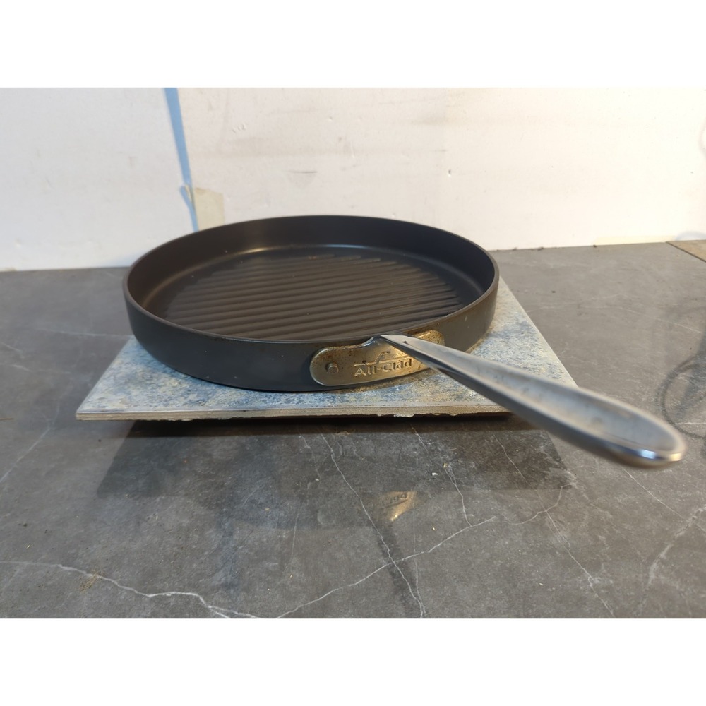 All-Clad Stainless Handle Non-Stick 12" Round Grill Anodized Aluminum Excellent